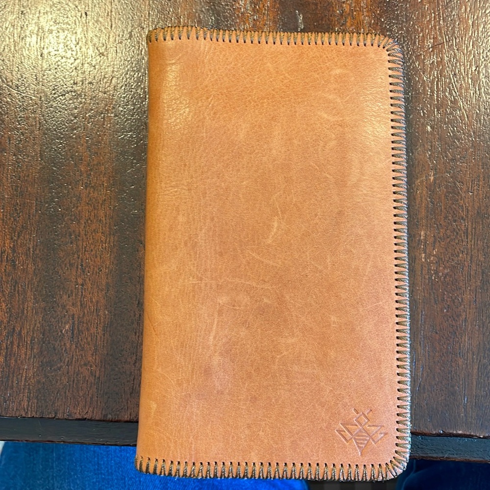Lyons Leather Original Travel Wallet in honey
